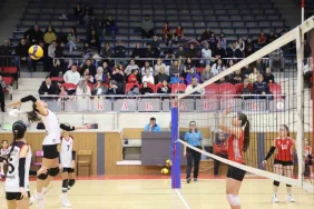 voleybol-midi-kizlar-il-birinc_1768898888_zf02a8
