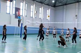 okul-sporlarinda-voleybol-heyecani-devam-ediy-19950290_amp